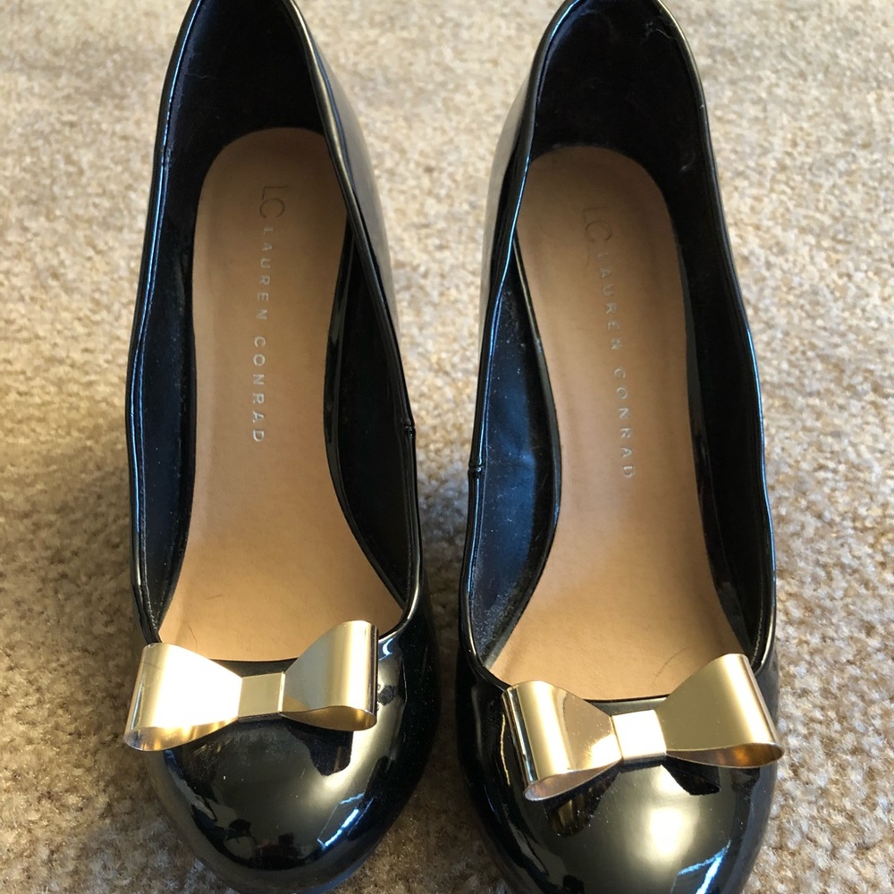 Lauren Conrad Gold Bow Pumps